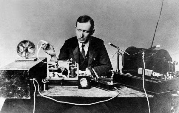 Accadde oggi… Il Primo segnale radio Accadde oggi… Il Primo segnale radio